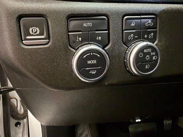 2025 GMC Sierra 1500 4WD Crew Cab Short Box SLT