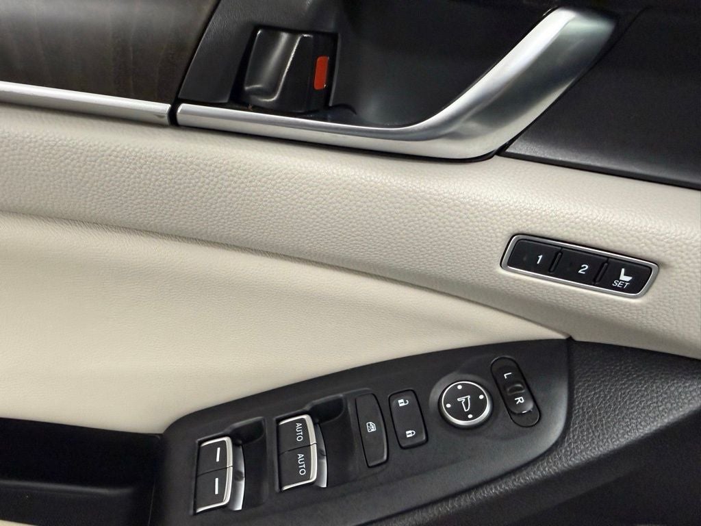 2019 Honda Accord Touring 2.0T