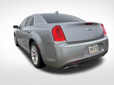 2018 Chrysler 300 Touring L