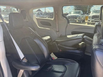 2022 Chrysler Pacifica Hybrid Touring L
