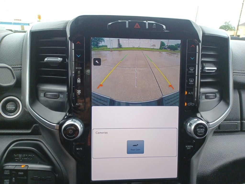 2024 RAM 3500 Laramie Crew Cab 4x4 8' Box