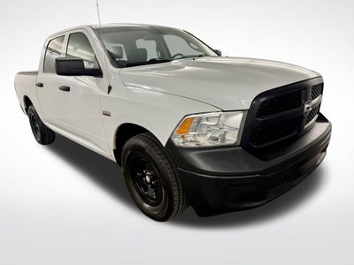 2020 RAM 1500 Classic Tradesman Crew Cab 4x2 5'7' Box