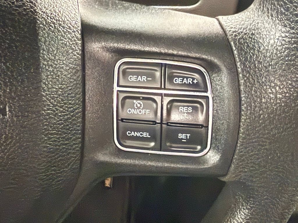 2020 RAM 1500 Classic Tradesman Crew Cab 4x2 5'7' Box