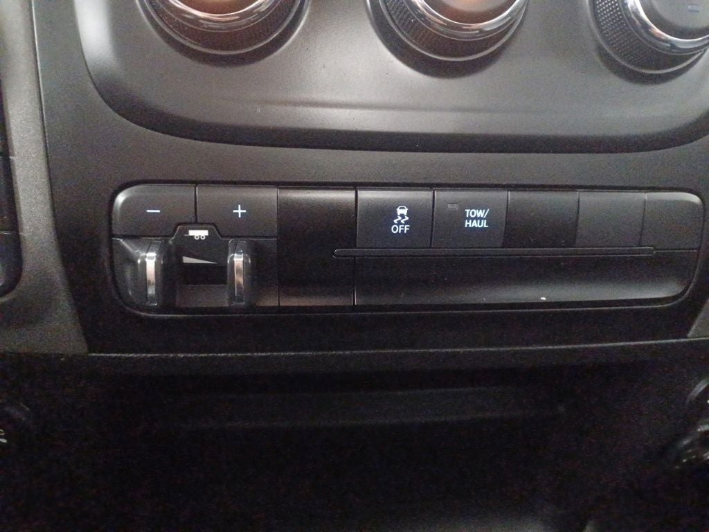 2023 RAM 1500 Classic Tradesman Crew Cab 4x4 5'7' Box