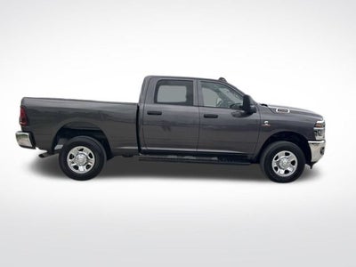 2025 RAM 2500 Tradesman Crew Cab 4x4 6'4' Box