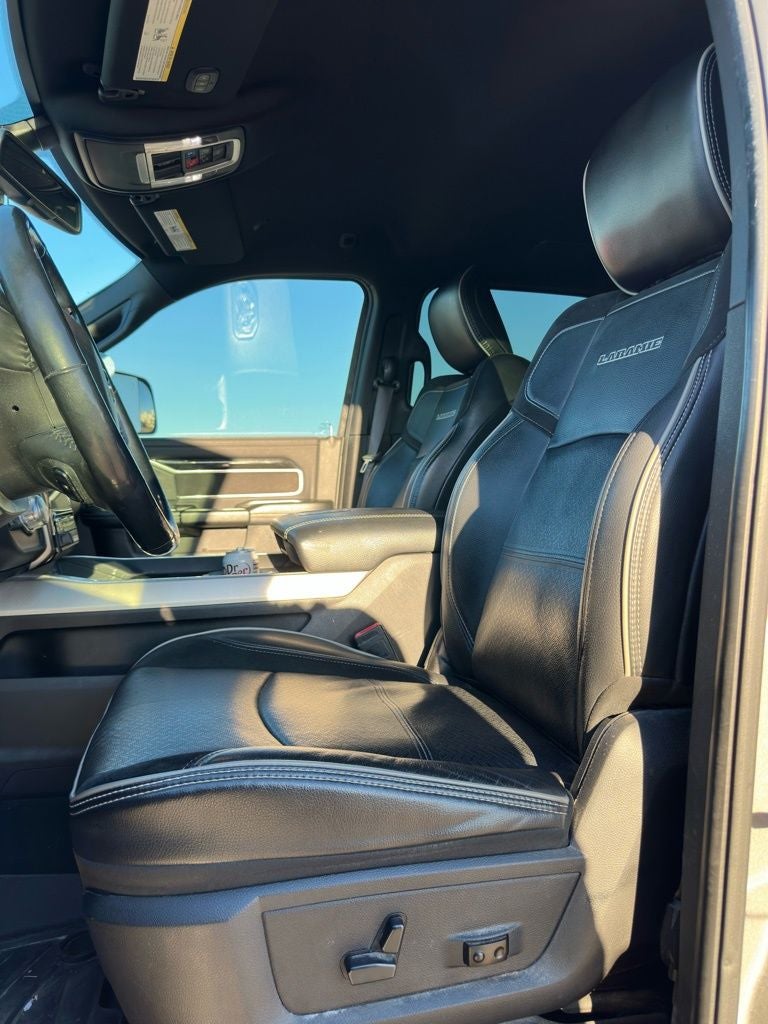 2019 RAM 2500 Laramie Crew Cab 4x4 6'4' Box