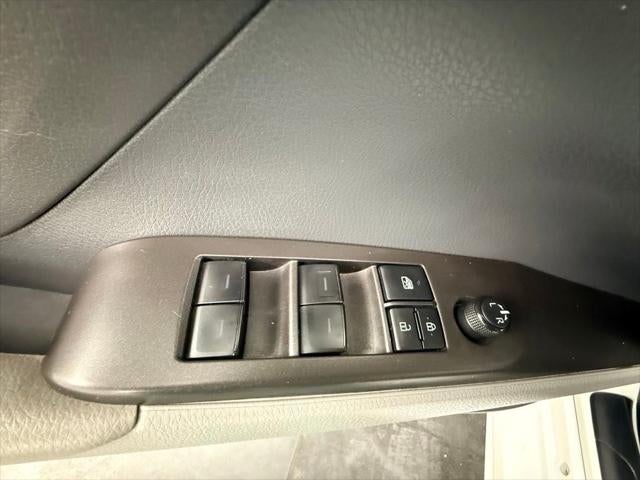 2023 Toyota Camry SE AWD