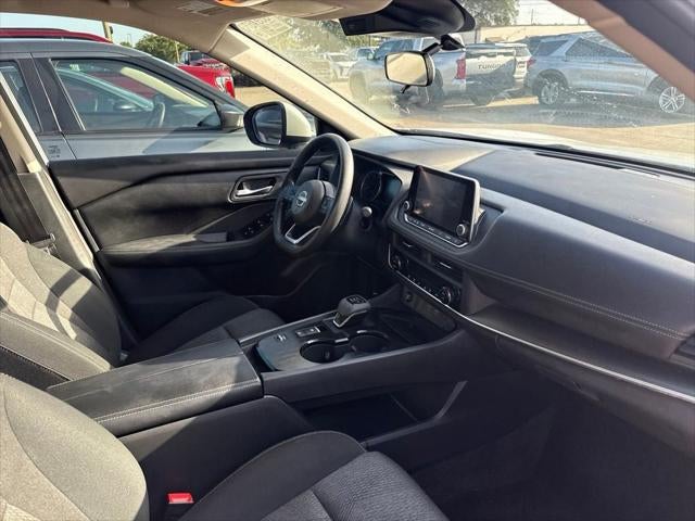 2024 Nissan Rogue SV FWD