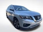 2017 Nissan Pathfinder SL