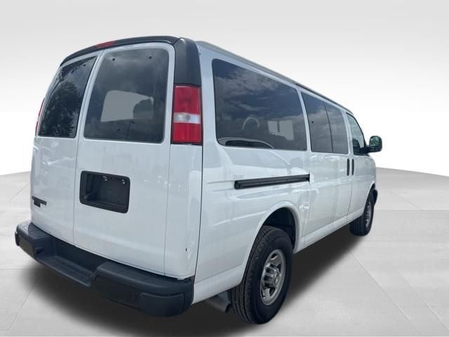 2023 Chevrolet Express 3500 LS Passenger