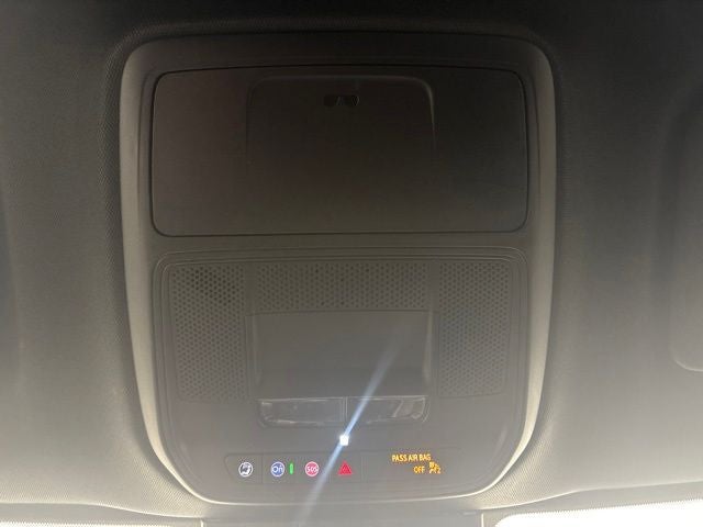 2025 Chevrolet Traverse LT — photo 32