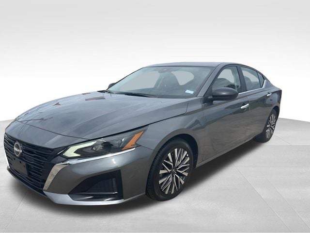 2025 Nissan Altima 2.5 SV — photo 2