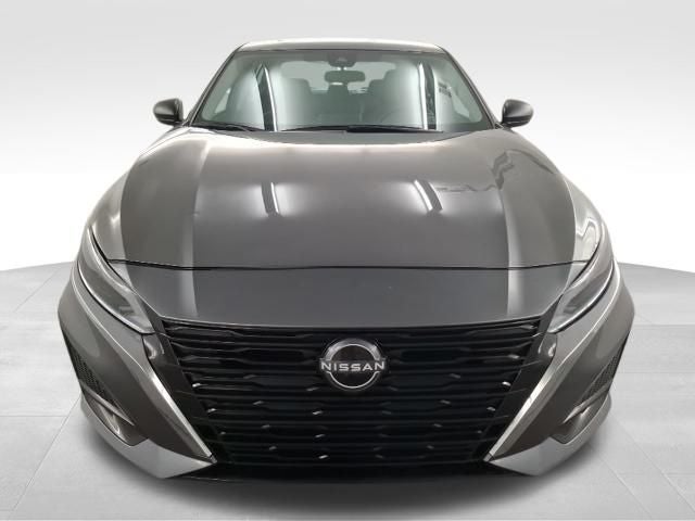 2024 Nissan Altima 2.5 SV — photo 2