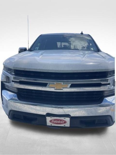 2020 Chevrolet Silverado 1500 LT — photo 2