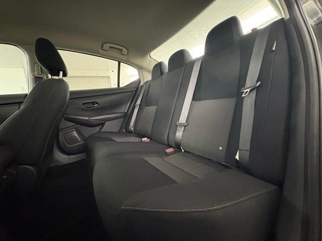 2025 Nissan Sentra SR — photo 8