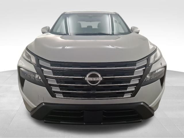 2024 Nissan Rogue SV — photo 2