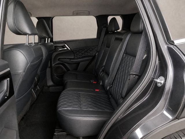 2023 Mitsubishi Outlander SEL