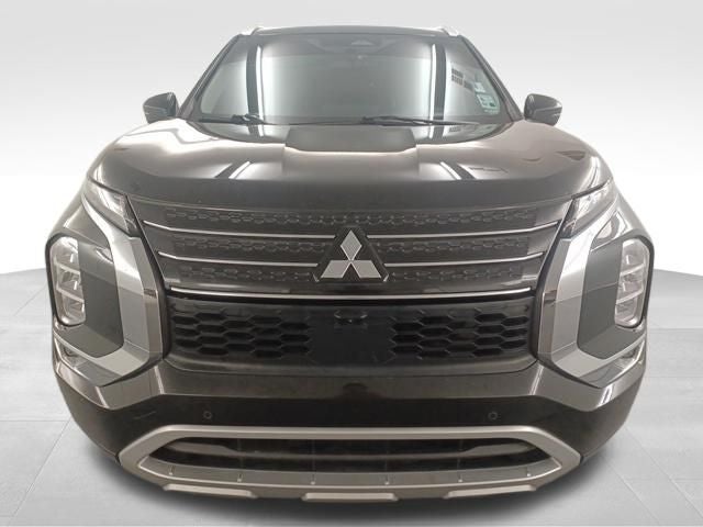 2023 Mitsubishi Outlander SEL — photo 2