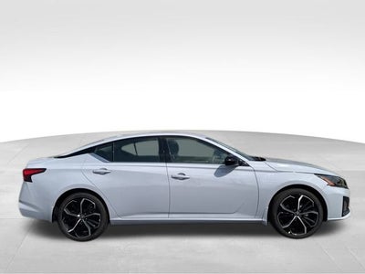 2025 Nissan Altima 2.5 SR