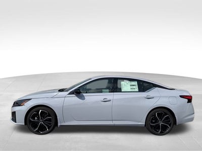 2025 Nissan Altima 2.5 SR