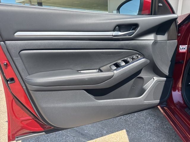 2025 Nissan Altima 2.5 SL