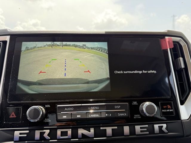 2025 Nissan Frontier SV