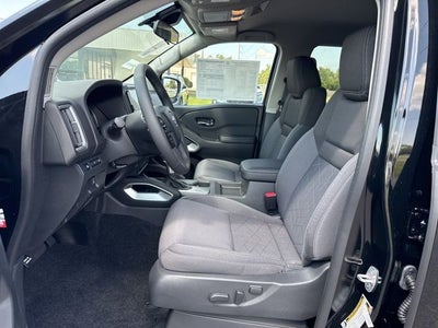 2025 Nissan Frontier SV