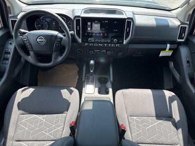 2025 Nissan Frontier SV