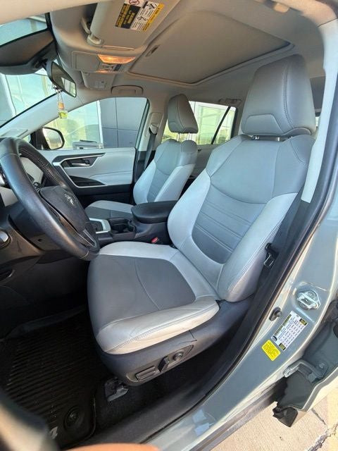 2019 Toyota RAV4 XLE Premium