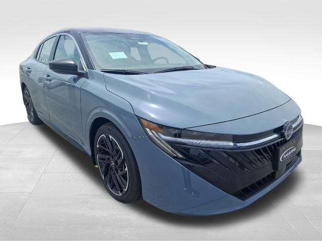 2026 Nissan Sentra SR — photo 2