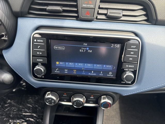 2025 Nissan Versa 1.6 SV