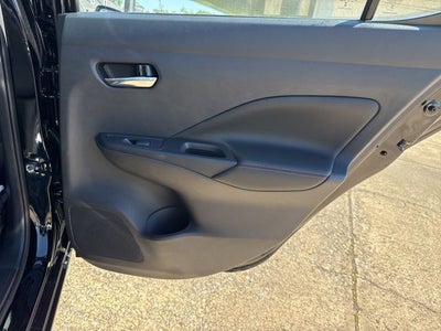 2025 Nissan Versa 1.6 SR