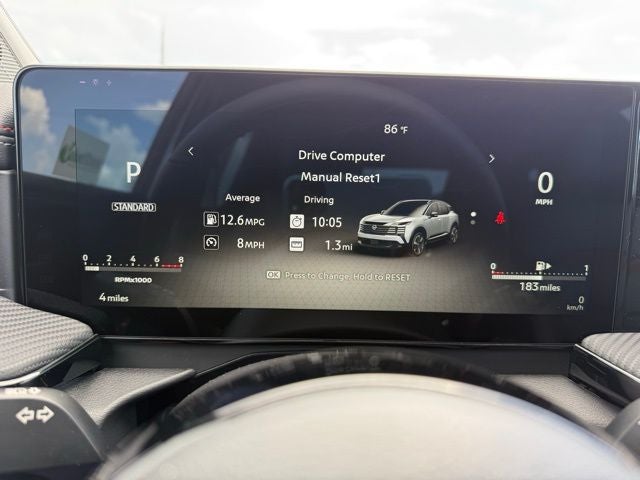 2025 Nissan Kicks SR