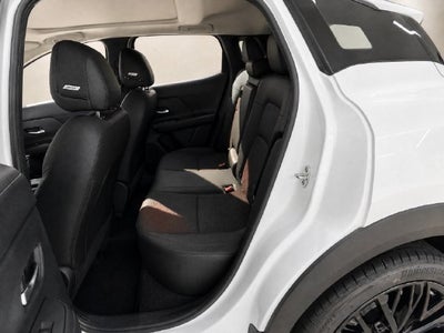 2027 Nissan Kicks SR