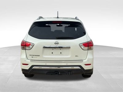 2015 Nissan Pathfinder SL