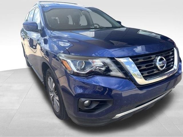 2017 Nissan Pathfinder SV