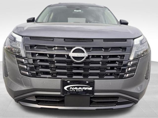 2026 Nissan Pathfinder SV — photo 2