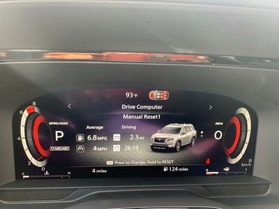 2026 Nissan Pathfinder SL