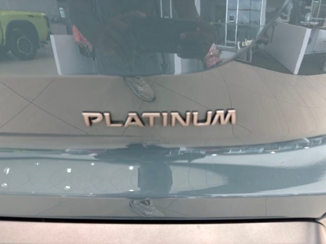 2026 Nissan Pathfinder Platinum