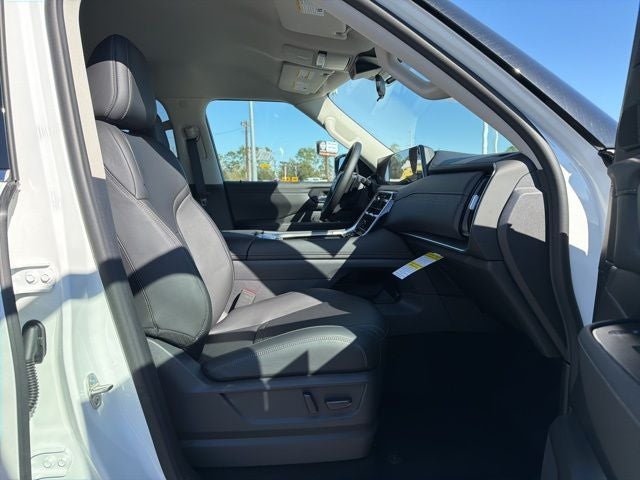 2026 Nissan Armada SV