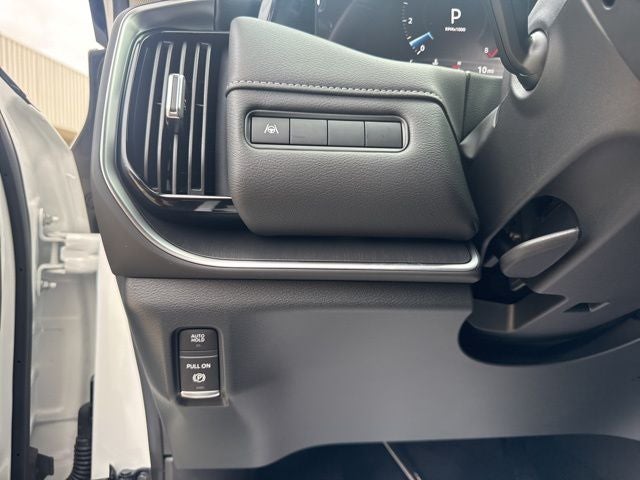 2026 Nissan Armada SV