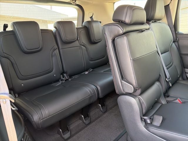 2026 Nissan Armada SV