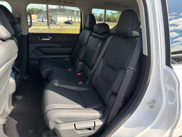 2026 Nissan Armada SV