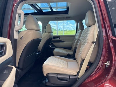 2025 Nissan Armada Platinum