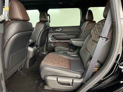 2025 Nissan Armada Platinum