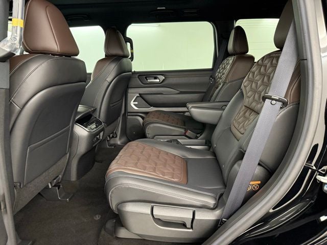 2025 Nissan Armada Platinum