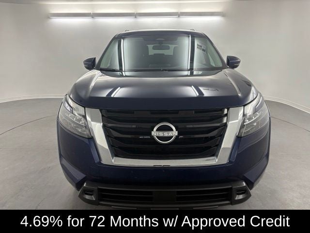 2025 Nissan Pathfinder SV — photo 2