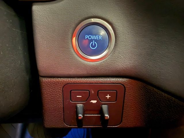 2023 Toyota Tundra Hybrid Platinum Hybrid