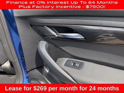 2025 VinFast VF 8 Eco