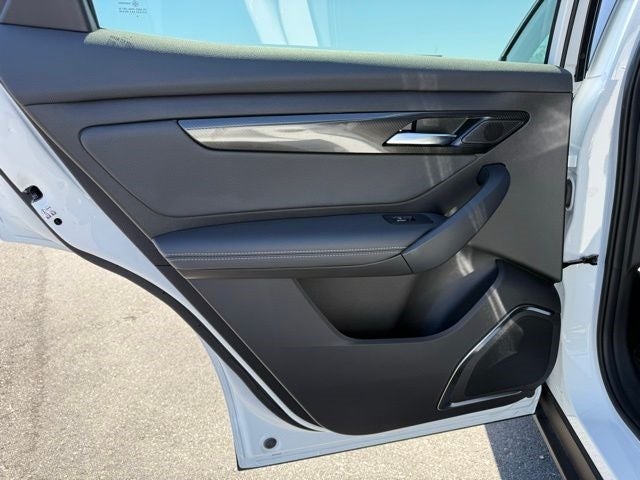 2025 VinFast VF 8 Eco